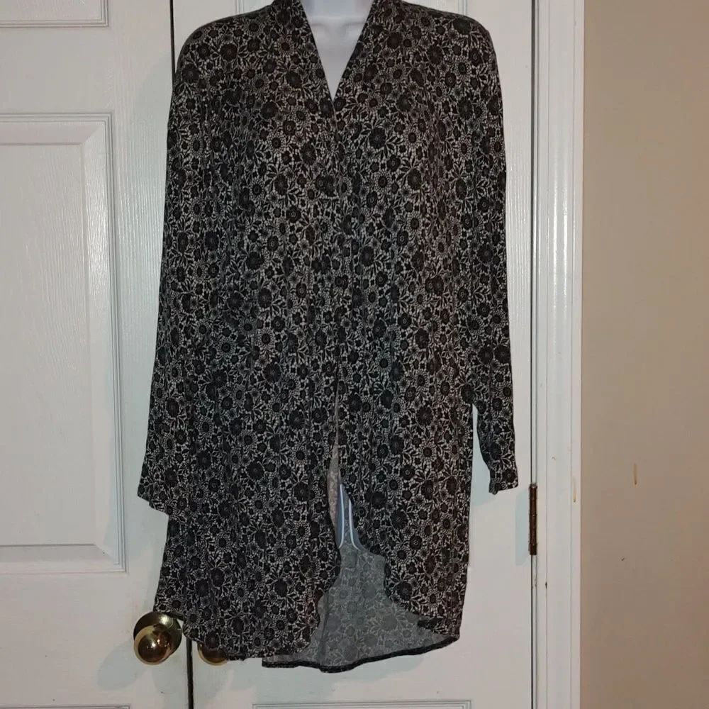 Lane Bryant black white super soft open front cardigan Sz 18/20